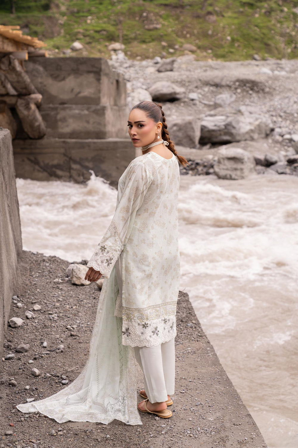 Shanaya Vol-166 Digital Embroidered Lawn 3PC